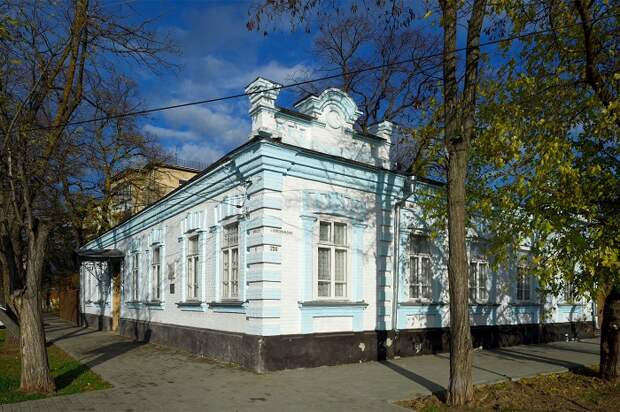 Глава Адыгеи посетил одно из старейших зданий Майкопа – Дом семьи Соловьевых