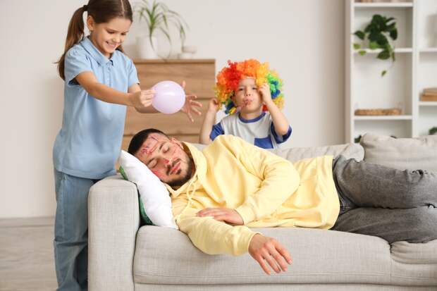 Открытки с 1 апреля: 70+ картинок и поздравлений с Днем смеха