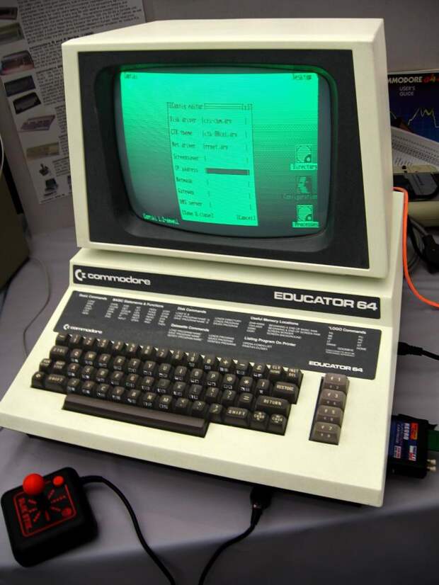 Старенький компьютер из 80-х, Commodore 64, возвращается с усовершенствованной клавиатурой