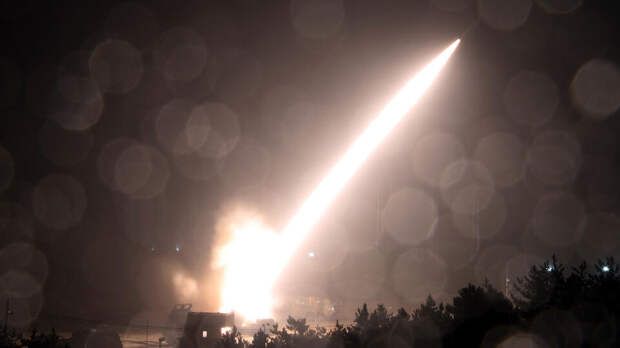 ПВО за сутки сбила две ракеты ATACMS, пять авиабомб Hammer и 28 дронов ВСУ