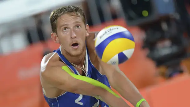 Семёнов и Лешуков уступили американцам и вылетели с ЧМ по пляжному волейболу