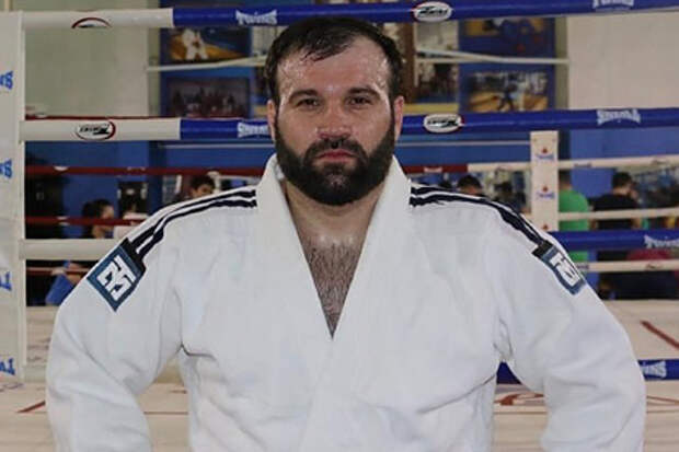 UFC подписал контракт с дисквалифицированным за допинг российским бойцом