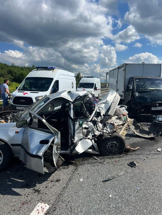 трасса м4 перекрыта дтп воронеже. дтп 4 июня 2024. федосеенко 70 nissan juk. дпс старожилово. дтп 4 июня 2024.