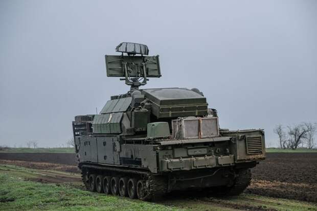 Силы ПВО сбили украинский беспилотник, летевший на Москву