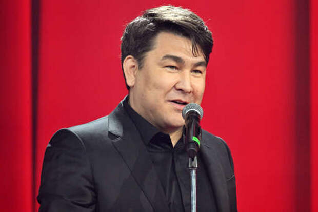 Комик Азамат Мусагалиев назвал себя каблуком