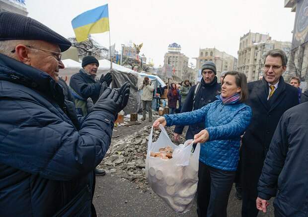 нуланд на майдане