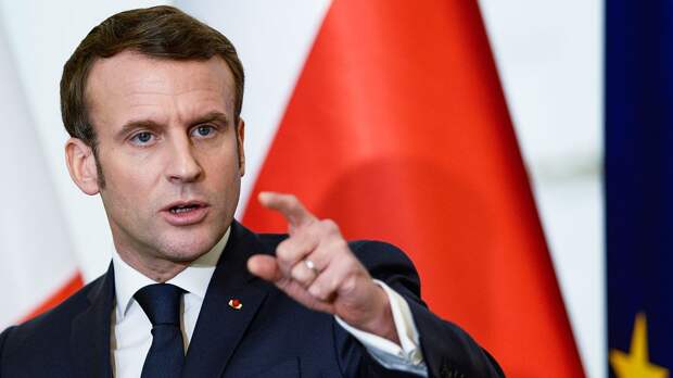 Макрон осудил запрет Пиццабалле войти в храм Гроба Господня