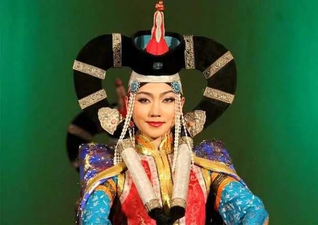 Красота по монгольский или как выглядят монгольские красавицы