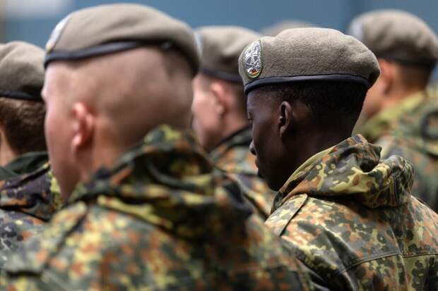 Хотят мобилизовать даже стариков: генерал раскрыл военные планы Германии