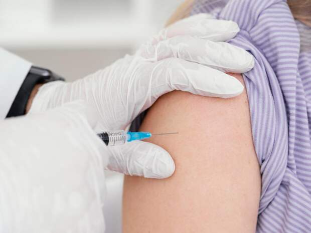 Клинические исследования вакцины от рака начнутся в России в следующем году