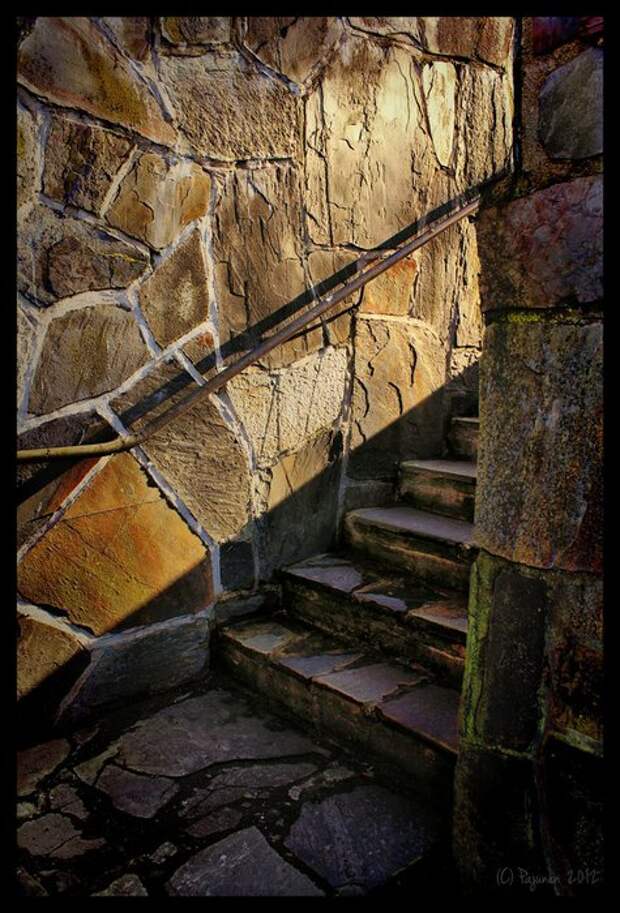 stairway_by_pajunen-d4yqe81 (475x700, 104Kb)