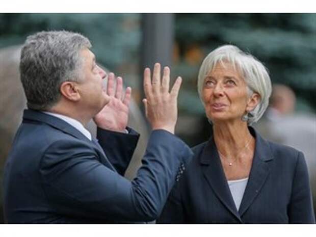 МВФ – поводок для Порошенко: украинцев ожидают новые летние потрясения