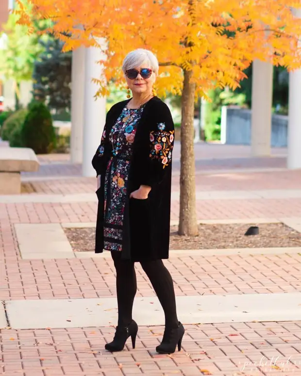 Осенний городской стиль для женщин 40-50 лет: 25 потрясающих примеров