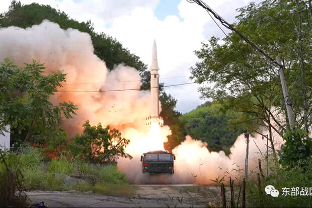Минобороны Тайваня: армия Китая выпустила 27 ракет вблизи острова