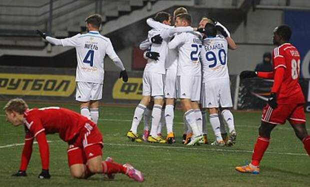 "Динамо" обыграло "Металлург" и оторвалось от "Днепра"