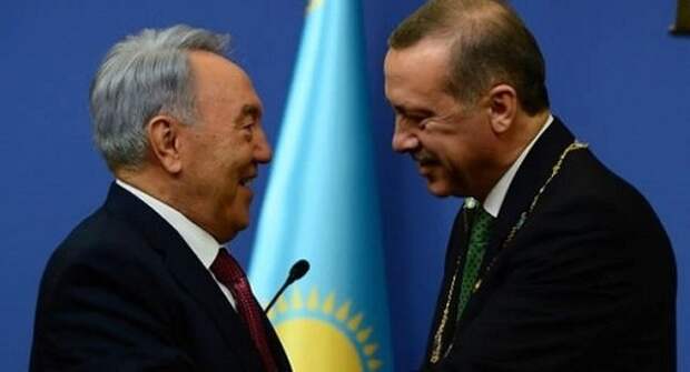Эрдоган призвал Назарбаева и других президентов отказаться от доллара