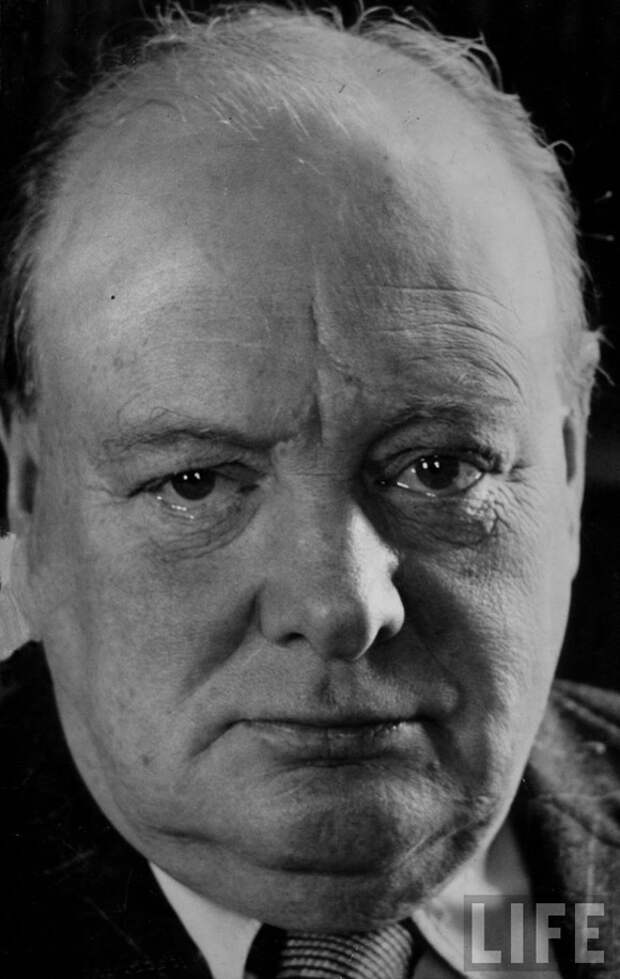 Уинстон Черчилль - английский премьер-министр времён Второй мировой войны