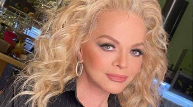 Лариса Долина не освободила квартиру 5 января: что делать Полине Лурье