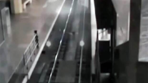 Видео: призрачный поезд переполошил пользователей Сети