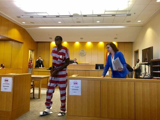 Пожизненный срок это еще не все. |Фото: Twitter. Пожизненный срок это еще не все. |Фото: Twitter.