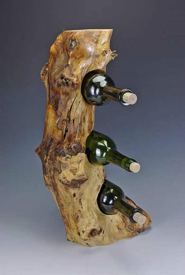 Шикарная стойка из коряги для настоящих ценителей хорошего вина.