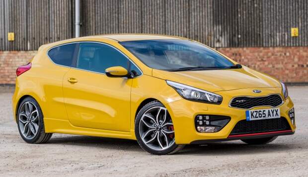 Мощные версии хэтчбеков Kia Ceed сняты с продажи в России