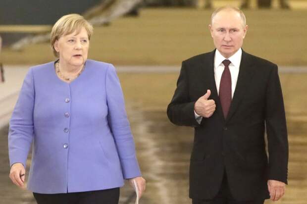 Путин и Меркель перед пресс-конференцией, Москва, 20.08.21.jpg