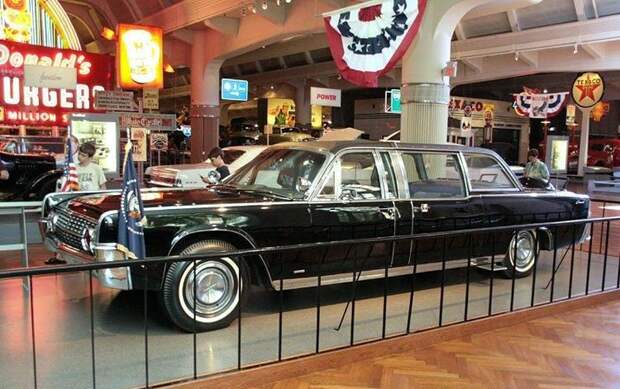 Автомобили президентов США (8 фото) Автомобили президентов США (8 фото)