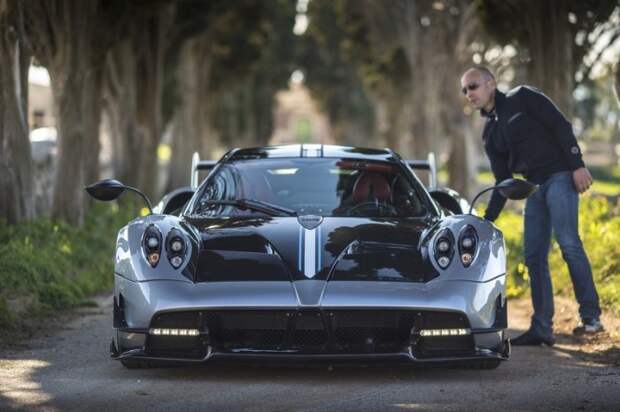 Модели линейки Pagani Huayra BC, как всегда красивы.