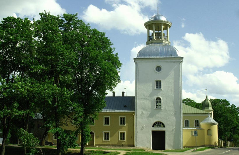 Крустпилсский замок