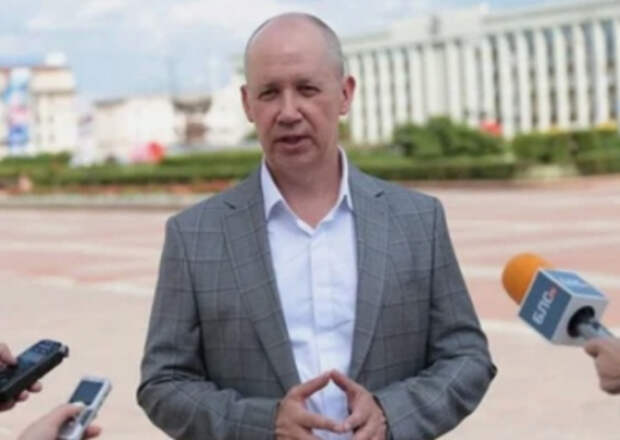 Один из главных оппонентов Лукашенко вывез детей в Россию Один из главных оппонентов Лукашенко вывез детей в Россию