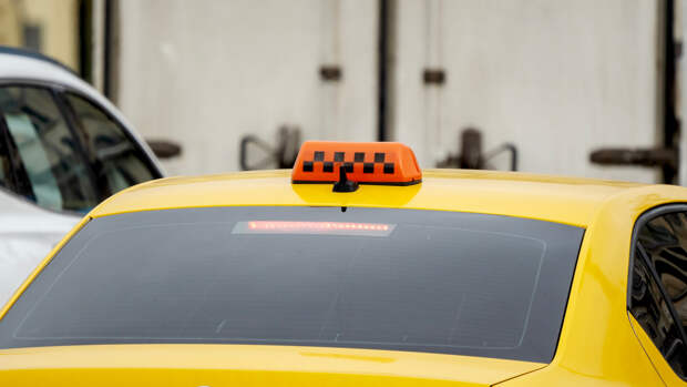 Студентка заявила о домогательствах в московском такси