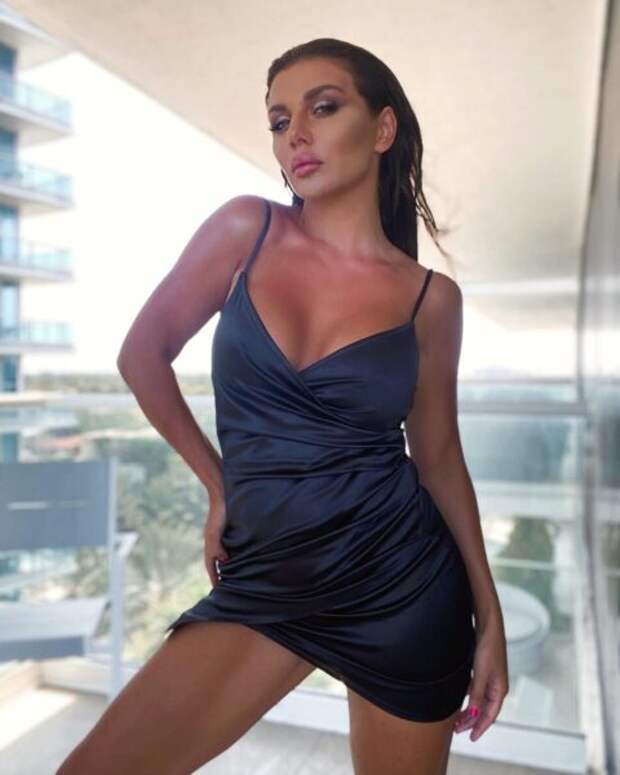 Нескромная Анна Седокова Нескромная Анна Седокова