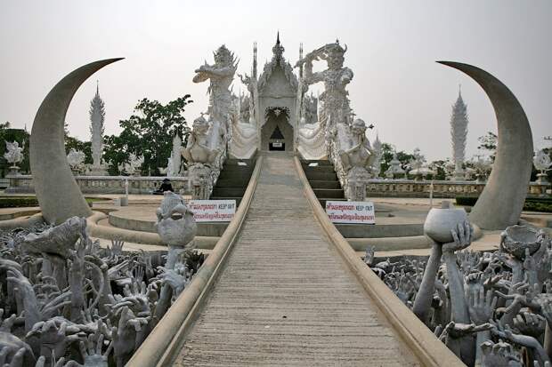 Храм Wat Rong  Khun