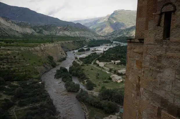 Горные крепости и укрепленные аулы Дагестана Горные крепости и укрепленные аулы Дагестана