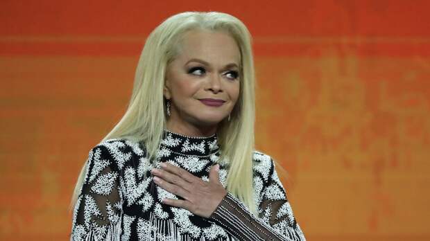 Стало известно, какие вещи вывезла Долина из квартиры в Хамовниках