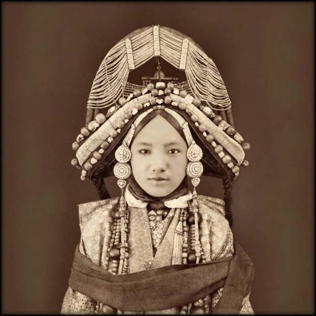 Тибетская принцесса. Притеснение и китаизация Тибета привели к масштабному восстанию против коммунистической власти в 1959 году. Тибет, 1879 г.