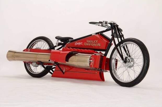 Выставлен на продажу старинный байк с двигателем от самолета (6 фото) Выставлен на продажу старинный байк с двигателем от самолета (6 фото)