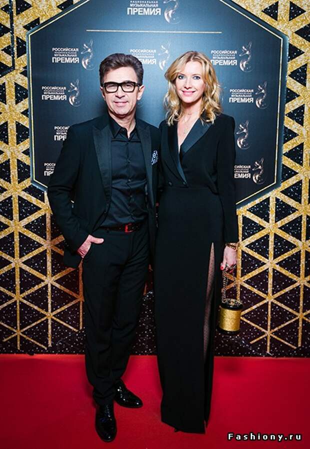 гуцериев микаил сафарбекович. гагарин и лобода. премии 2017. российская национальная музыкальная премия. премии 2017.