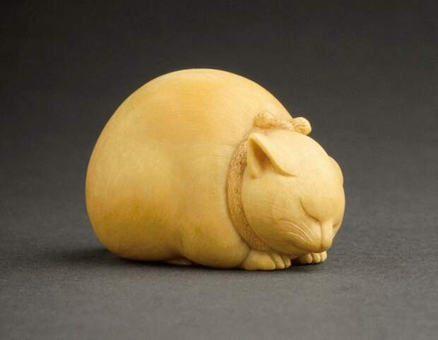 1. Спящий кот. Слоновая кость. Япония, 19 век интересное, история, находки, уникальность