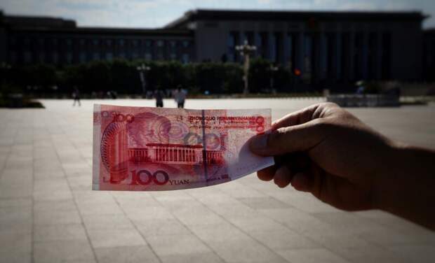 Россиянам посоветовали покупать другие валюты вместо долларов и евро при поездках за границу