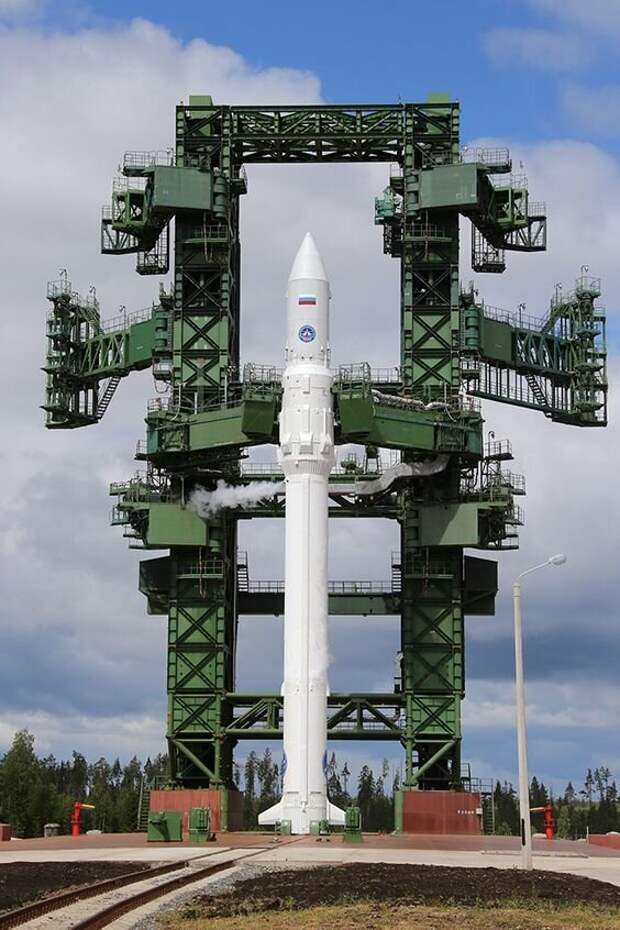 Запуск космической ракеты "Ангара-1.2ПП" на российском космодроме Плесецк. запуск, космические корабли, космодром, космос, красота, фотомир