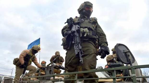 Донбасс: Киев наращивает ударную силу на линии фронта (ФОТО)
