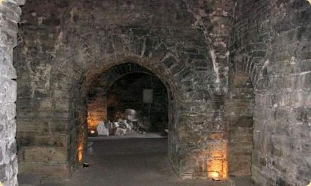 Древний подземный город превышает размеры современного Томска, или тайны Грустины