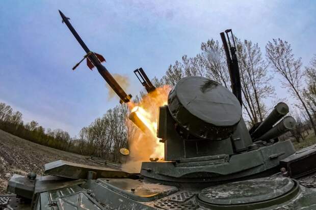 Силы ПВО сбили 25 беспилотников ВСУ над тремя регионами России