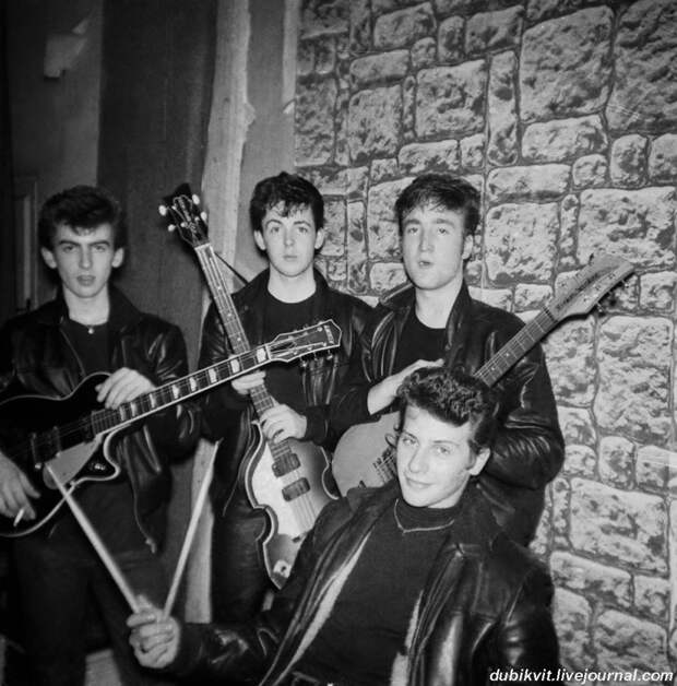 02 The Beatles - на барабанах тогда был Пит Бест.jpg 02 The Beatles - на барабанах тогда был Пит Бест.jpg