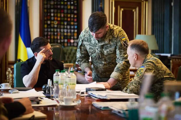 Украинский эксперт: У Киева и Москвы есть много тем для обсуждения в ходе переговоров, но Зеленский хочет воевать