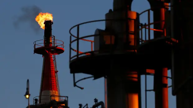 В России переработка нефти в начале марта снизилась на 6% из-за санкций