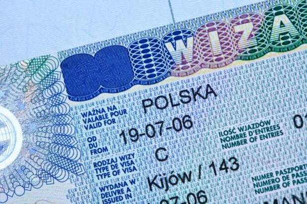 Польша усложнила получение виз для жителей Украины Польша усложнила получение виз для жителей Украины