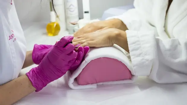 Юрист Мухамедшина рассказала, как вернуть деньги за некачественную косметологическую услугу